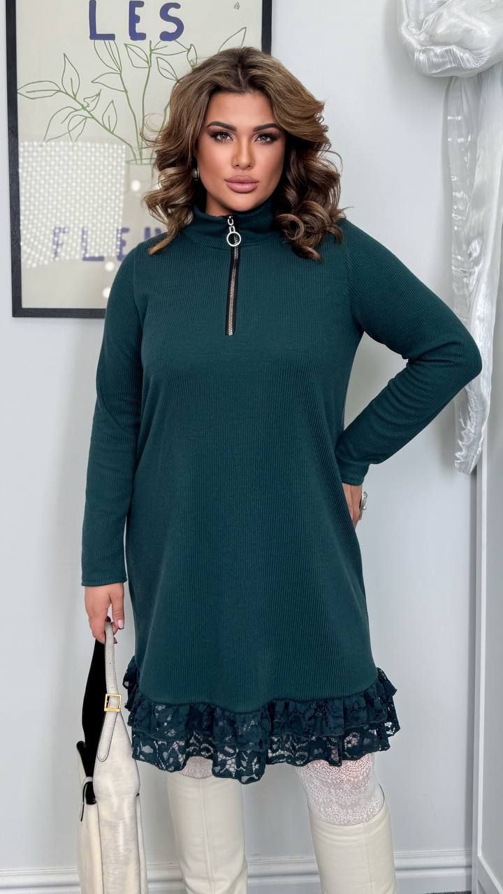 Сукня 
Тканина : ангора рубчик + гіпюр ( гарно тягнеться )
Довжина сукні : 100 см.
Довжина рукава : 65 см.
Тепла сукня покрою трапеція , з стойкою на блискавці , низ гепюр .