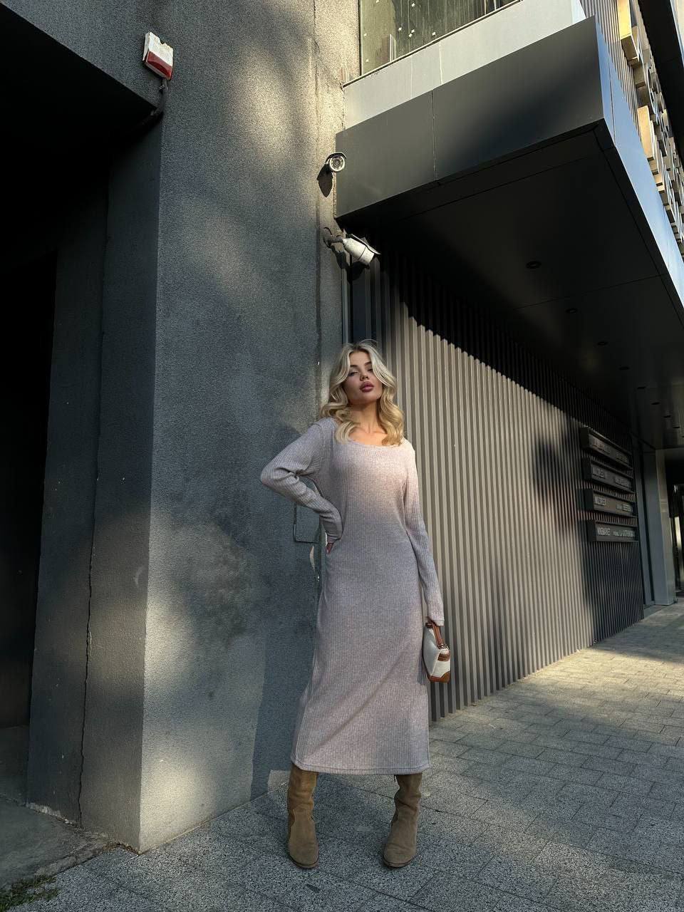 ❤️BLACK FRIDAY ❤️
Вишукане плаття з розрізом на лівому боковому шві, 
Тканина: Двостороння ангора євро в рубчик