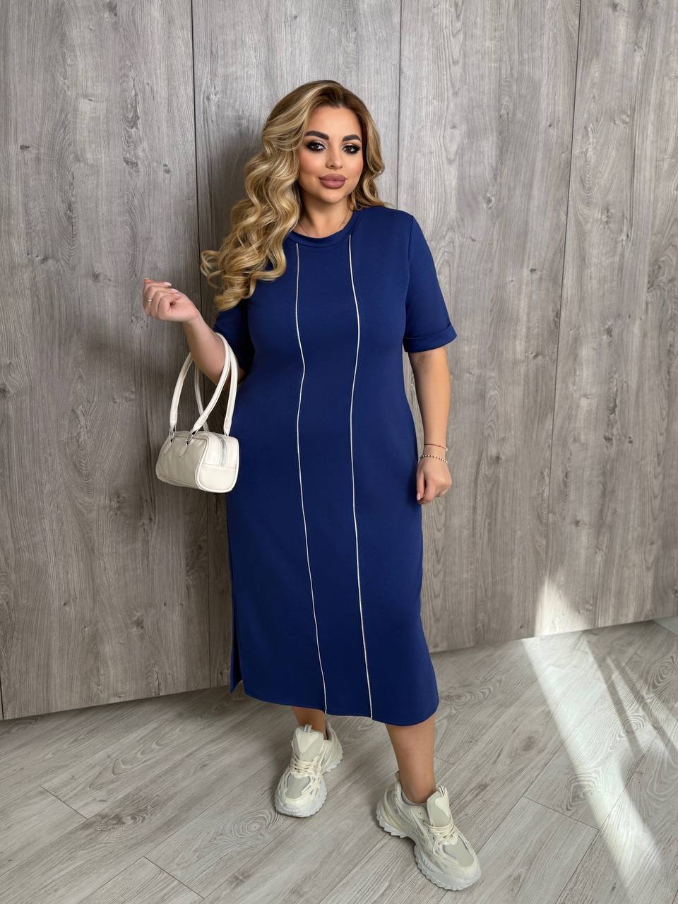 Знижки Сукня трикотаж
Оригінальна сукня з якісного турецького трикотажу двонитка
Артикул: GARNA-455776