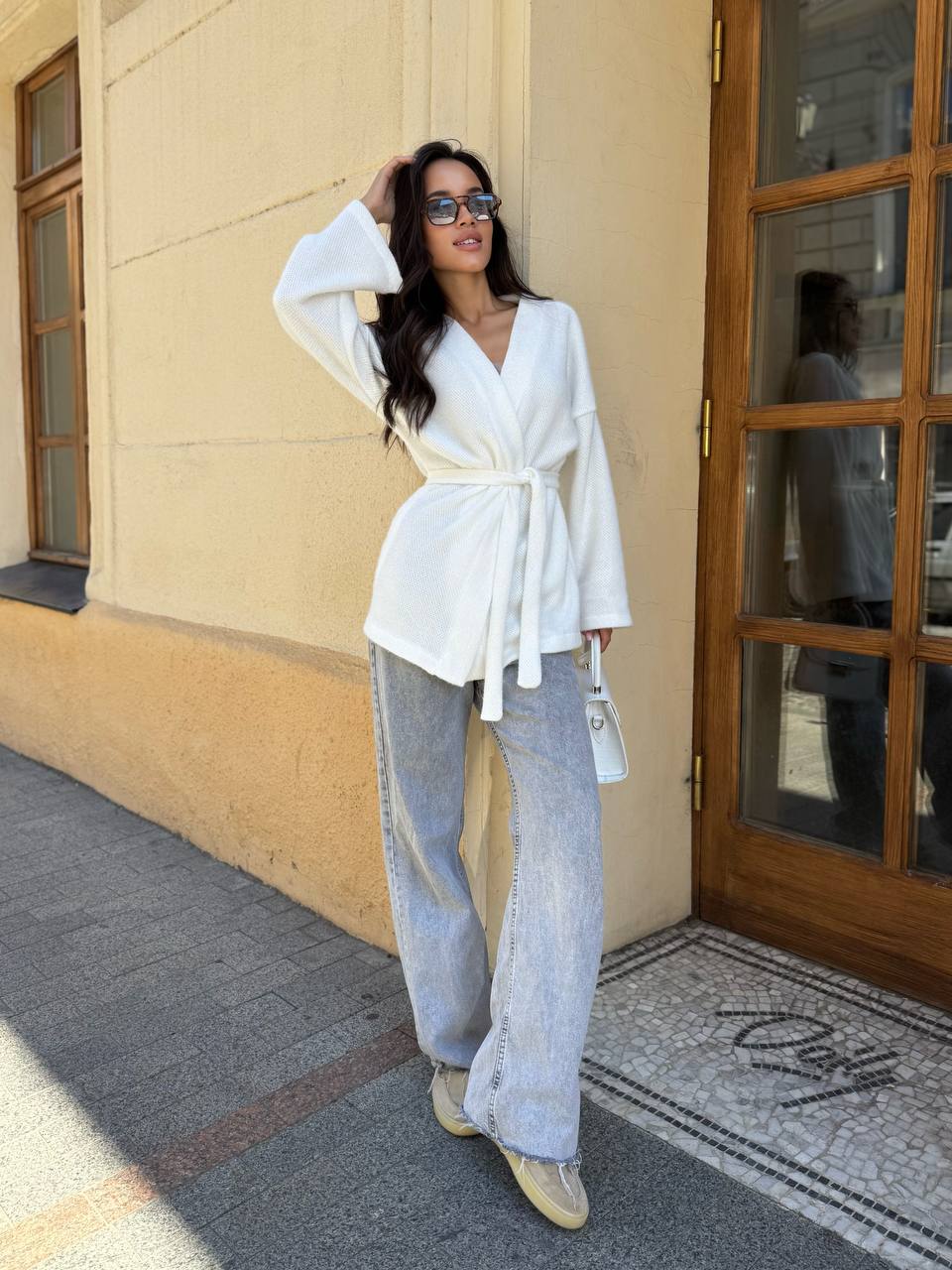 Знижки кардіган альпака
Наймодніший в сезоні Кардіган на запах,з карманами,
Артикул: GARNA-307379