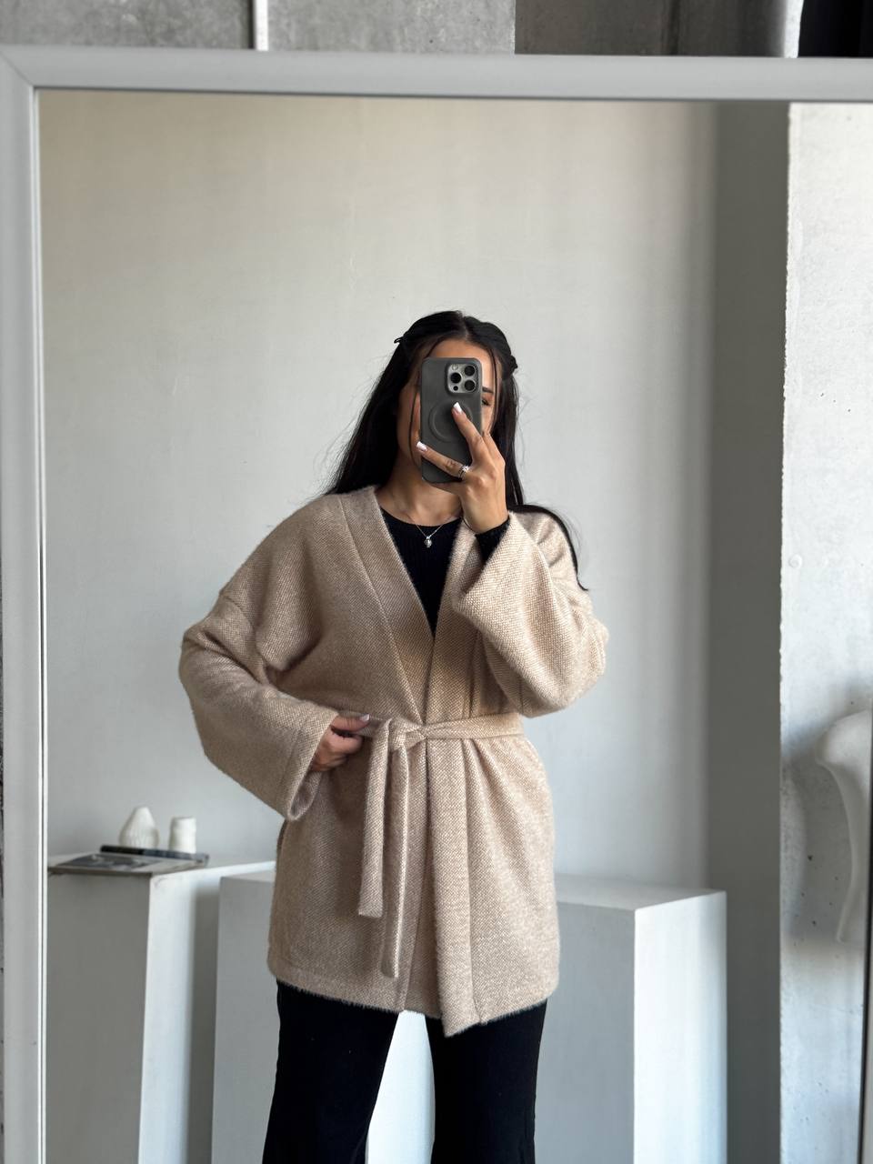 Знижки кардіган альпака
Наймодніший в сезоні Кардіган на запах,з карманами,
Артикул: GARNA-496244